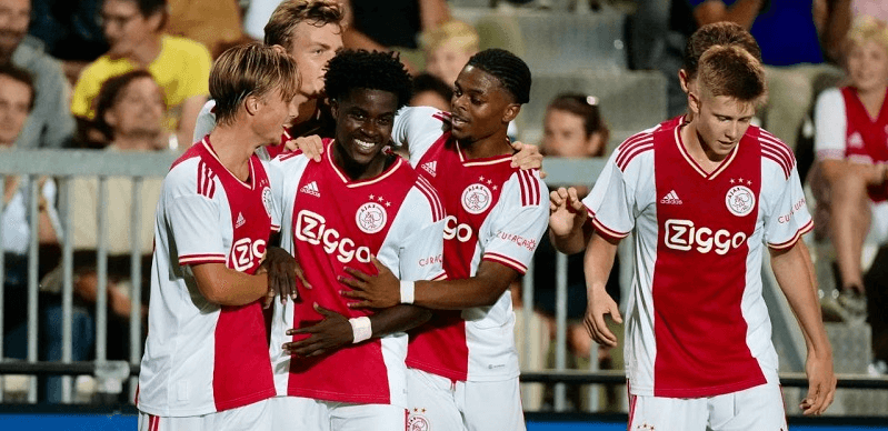 Soi kèo châu Âu Ajax vs Rangers 23h45 ngày 07/09/2022