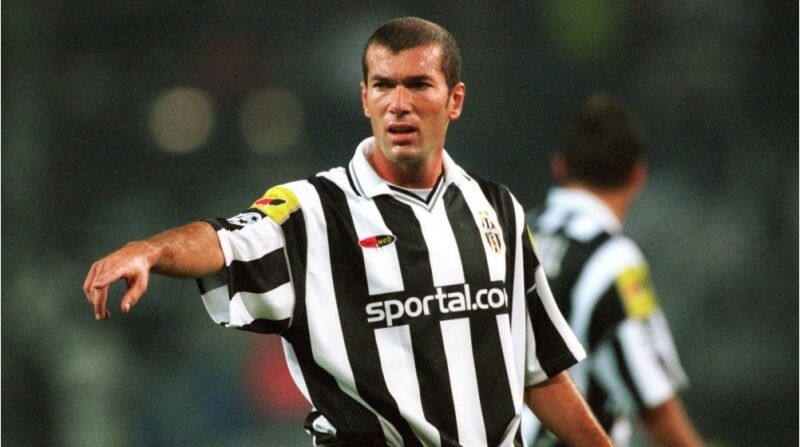 9. Cầu thủ xuất sắc nhất thế giới: Zinedine Zidane