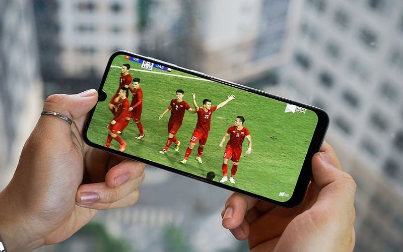 Cách xem trực tiếp bóng đá trên điện thoại nhanh nhất